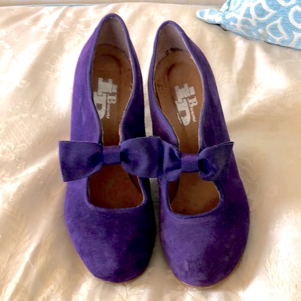 Royal Colour Suede Heels